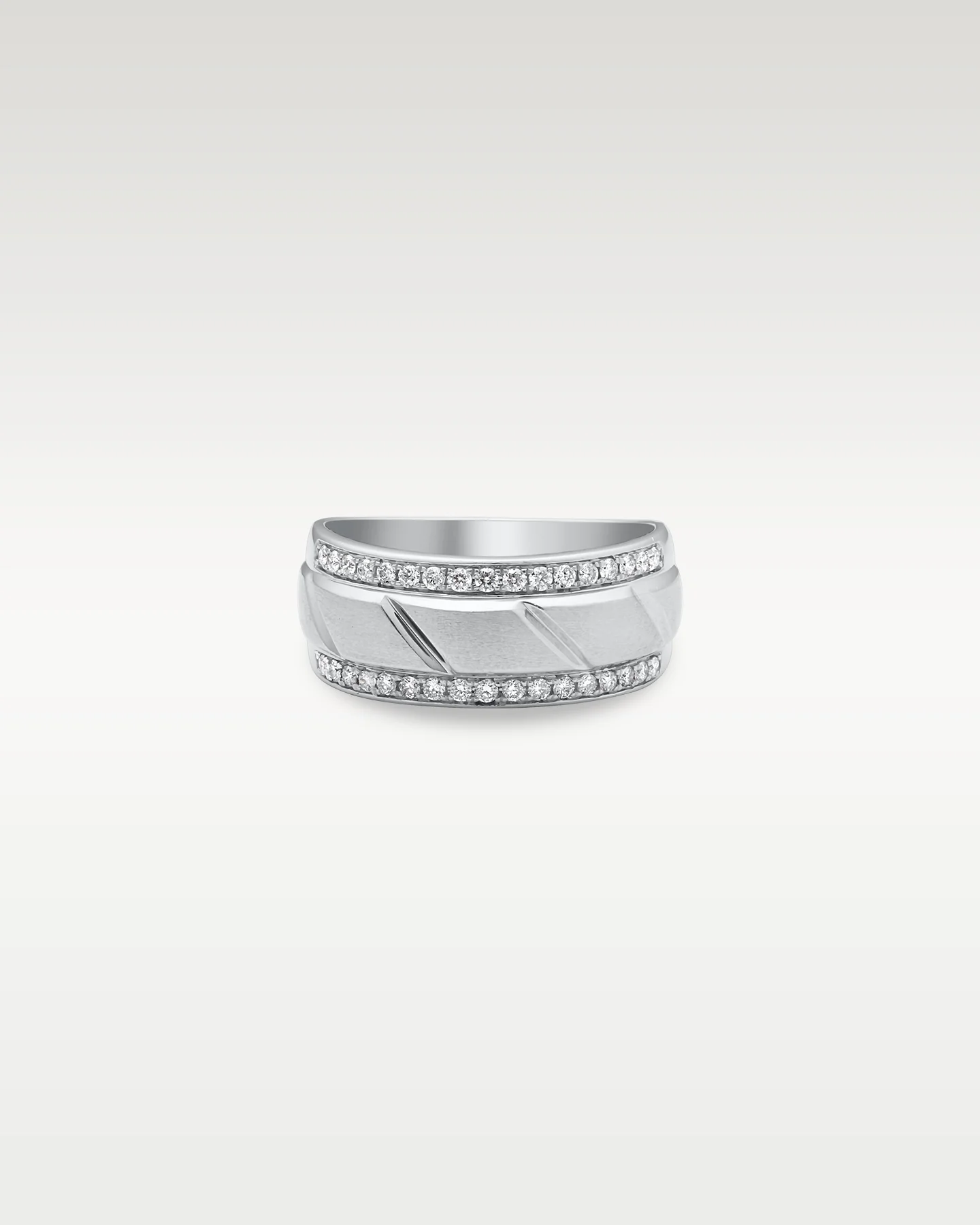 10k White Gold Grooved Diamond Band - Image 3