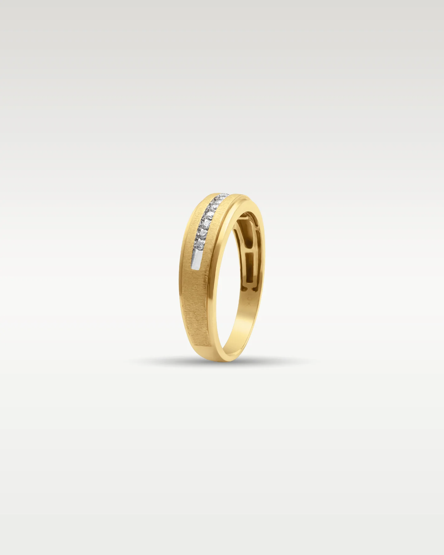 10k Yellow Gold Stepped Edge Diamond Band - Image 2