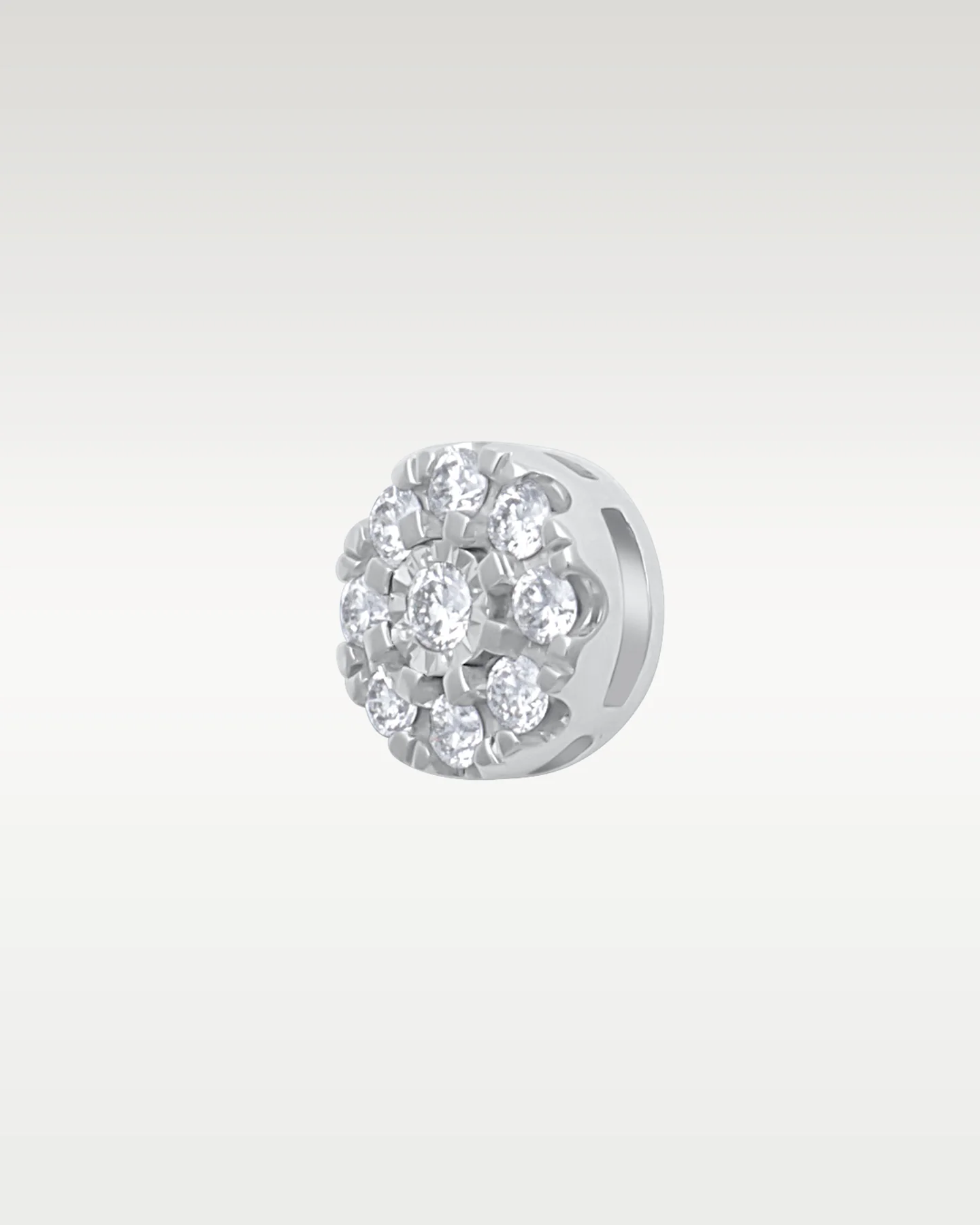 14k White Gold 0.25CT Diamond Cluster Studs - Image 3