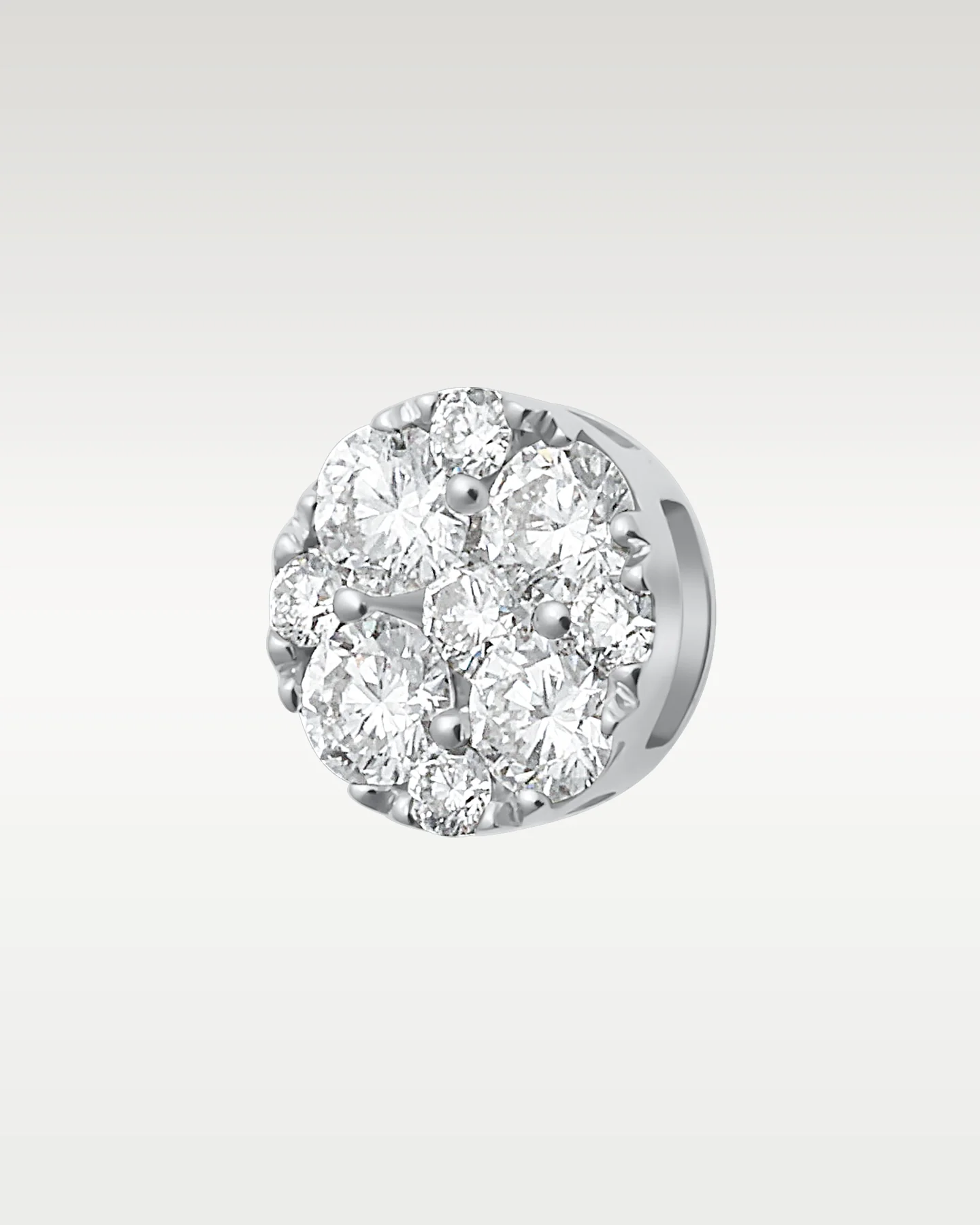 14k White Gold 0.75ct Diamond Cluster Stud Earrings - Image 3