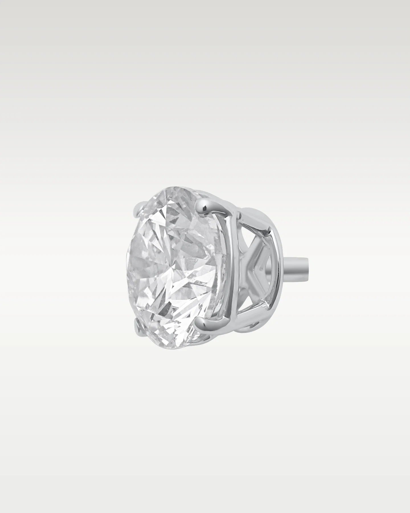 14K White Gold 2.00CT Diamond Studs - Image 3