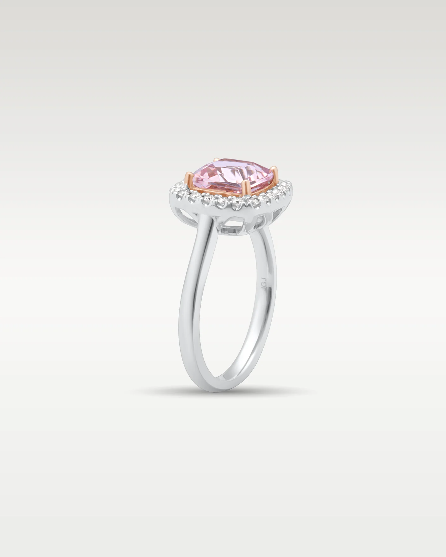14k White Gold Morganite and Diamond Ring - Image 3