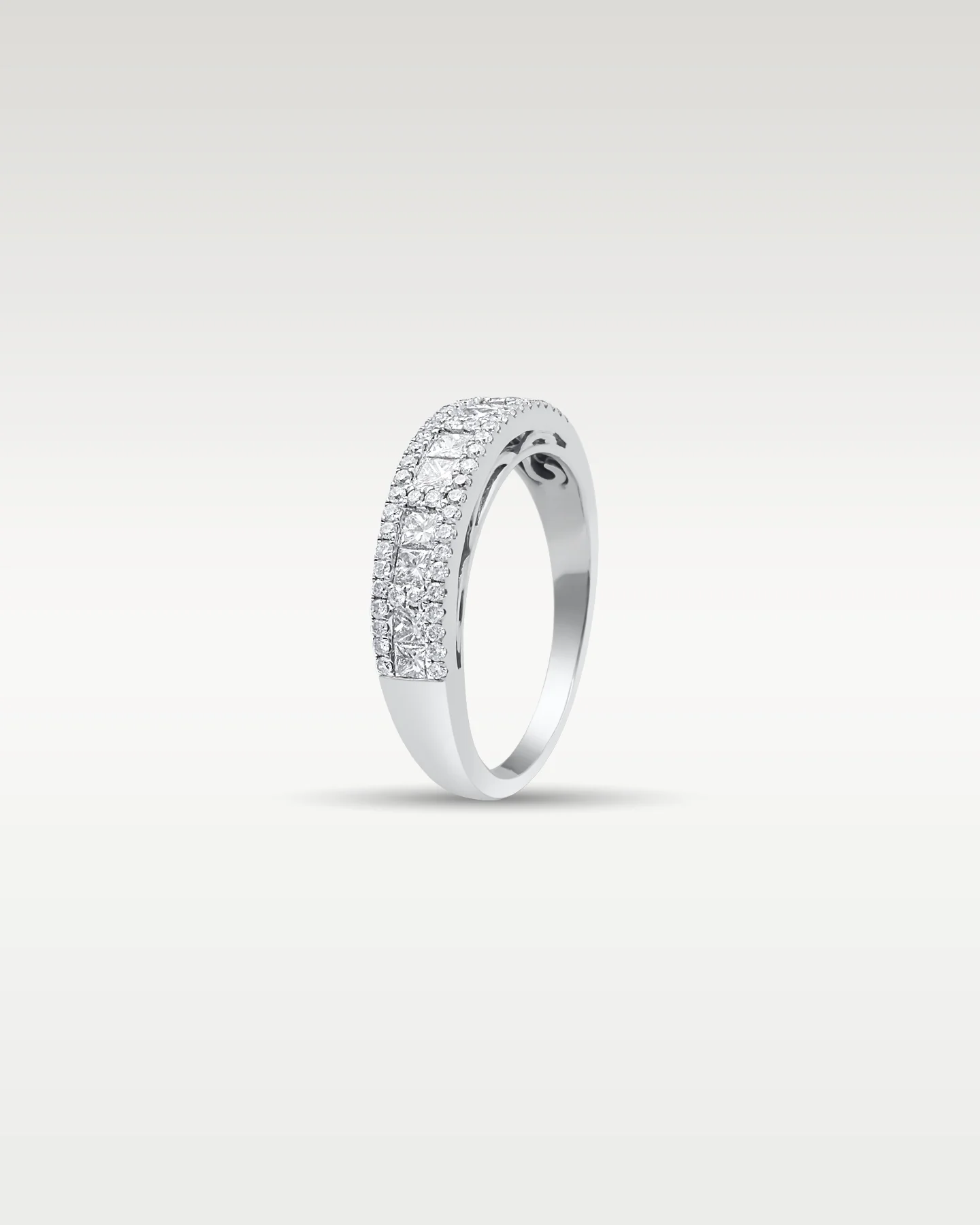 14k White Gold Round & Princess Cut Diamond Band - Image 2