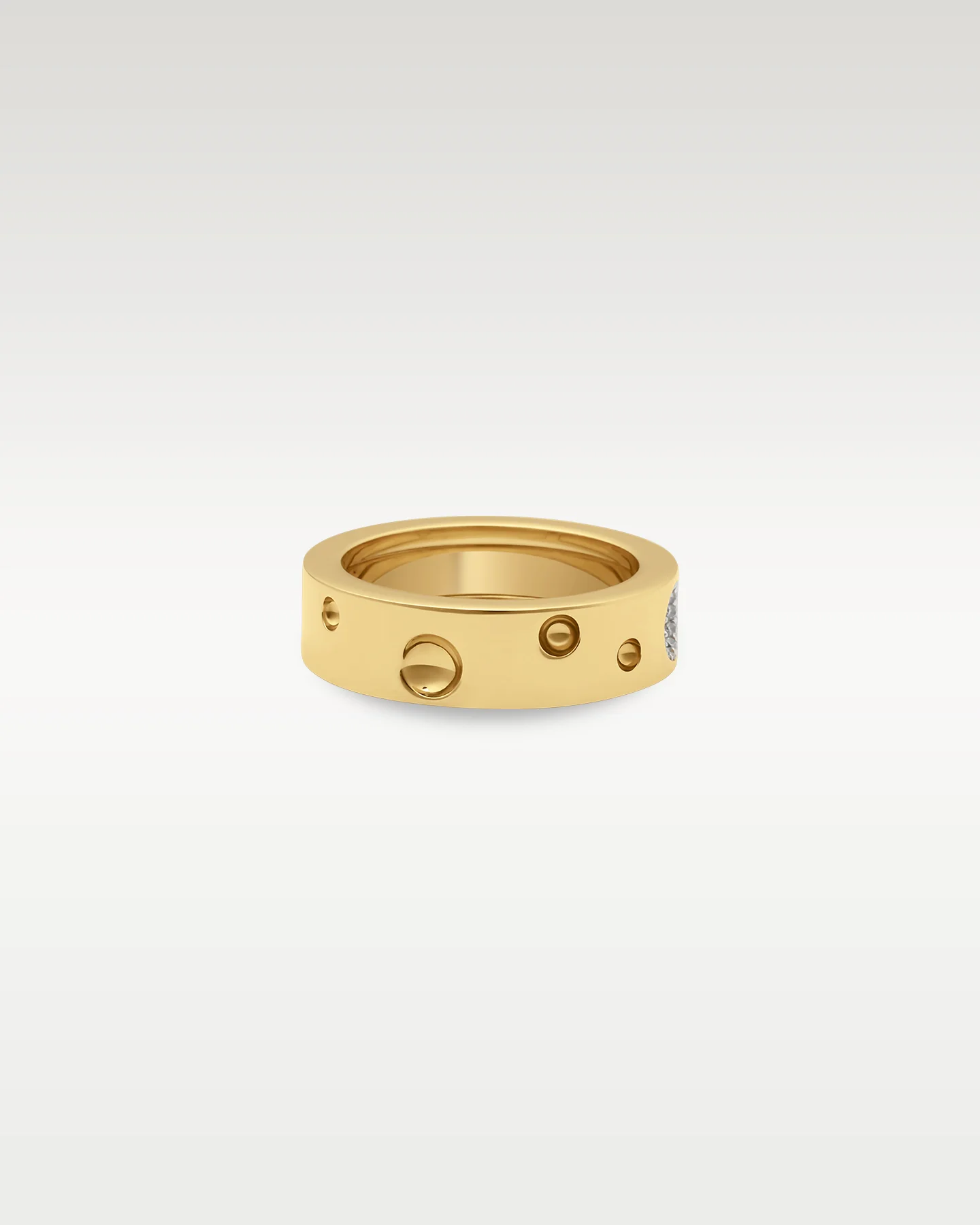18k Yellow Gold Roberto Coin Ring - Image 2
