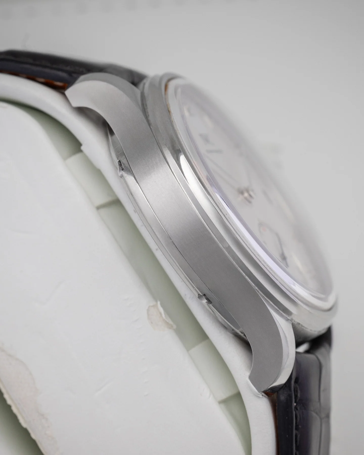 IWC Portuguese Hand-Wound IW5102-03 - Image 3