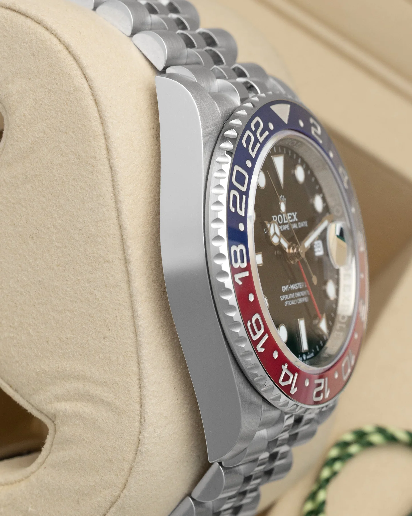 Rolex GMT-Master II 126710BLRO - Image 4