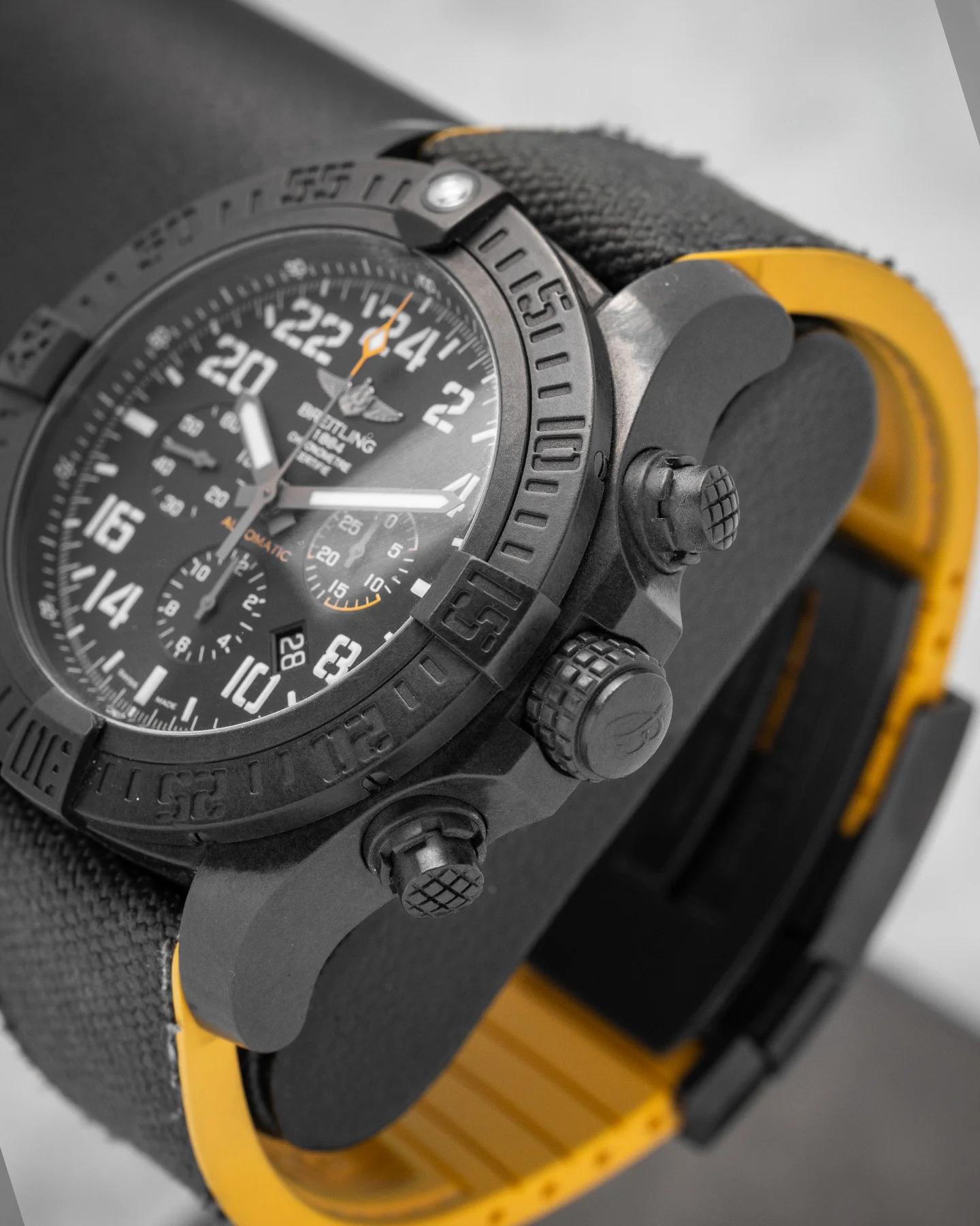 Breitling Avenger Hurricane XB1210 - Image 3
