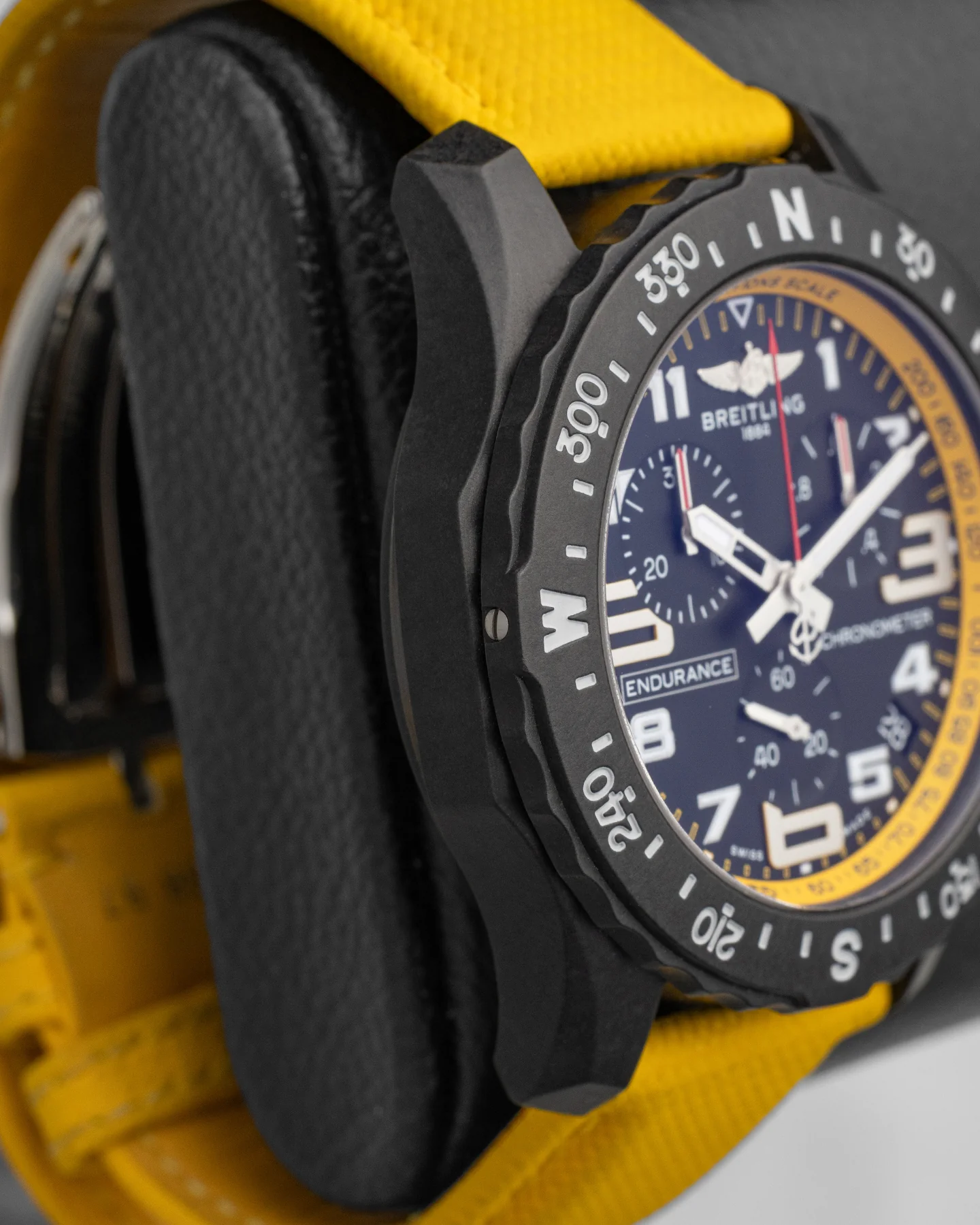 Breitling Endurance Pro X82310 - Image 3