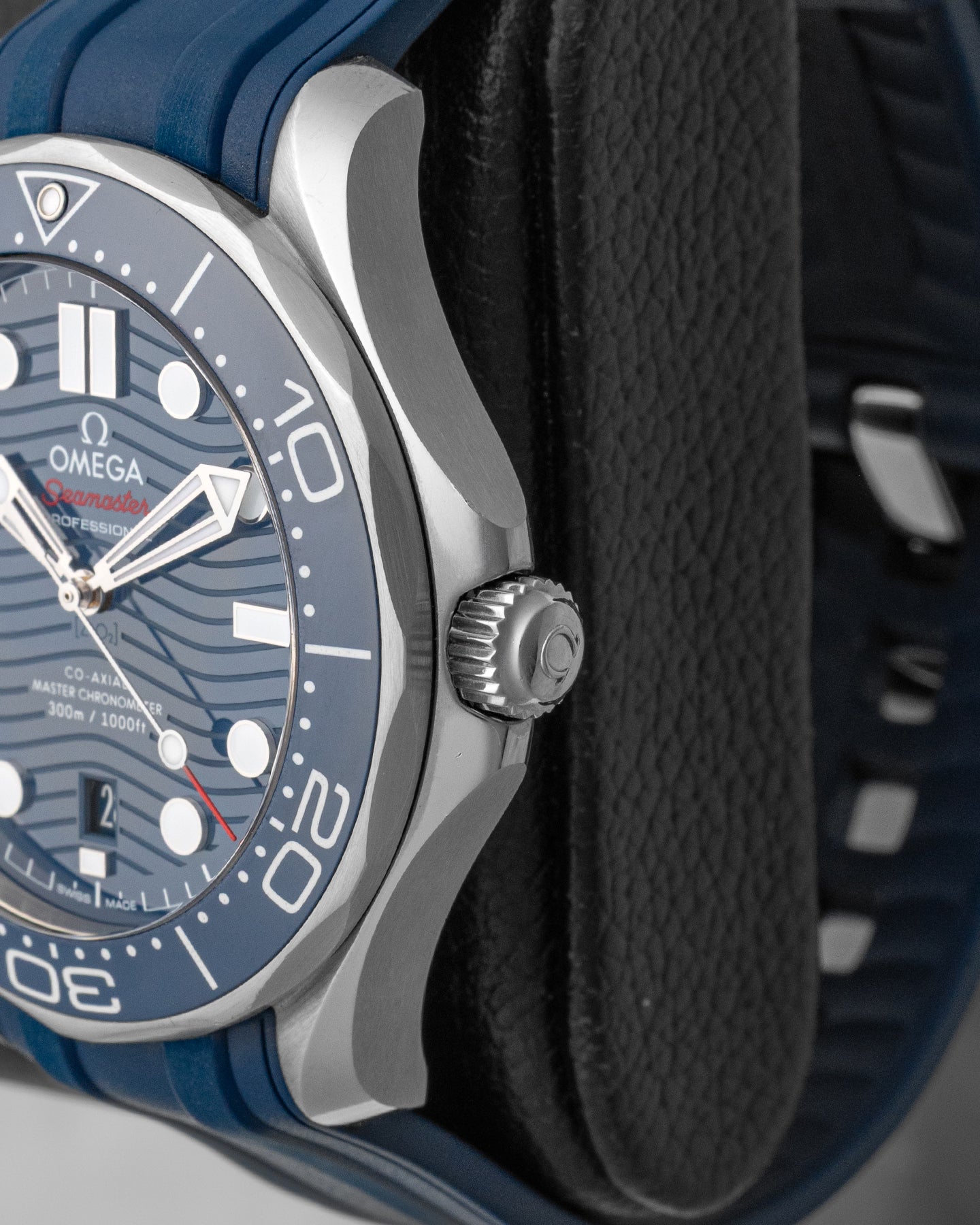 Omega Seamaster Diver 300M 210.32.42.20.03.001 - Image 3