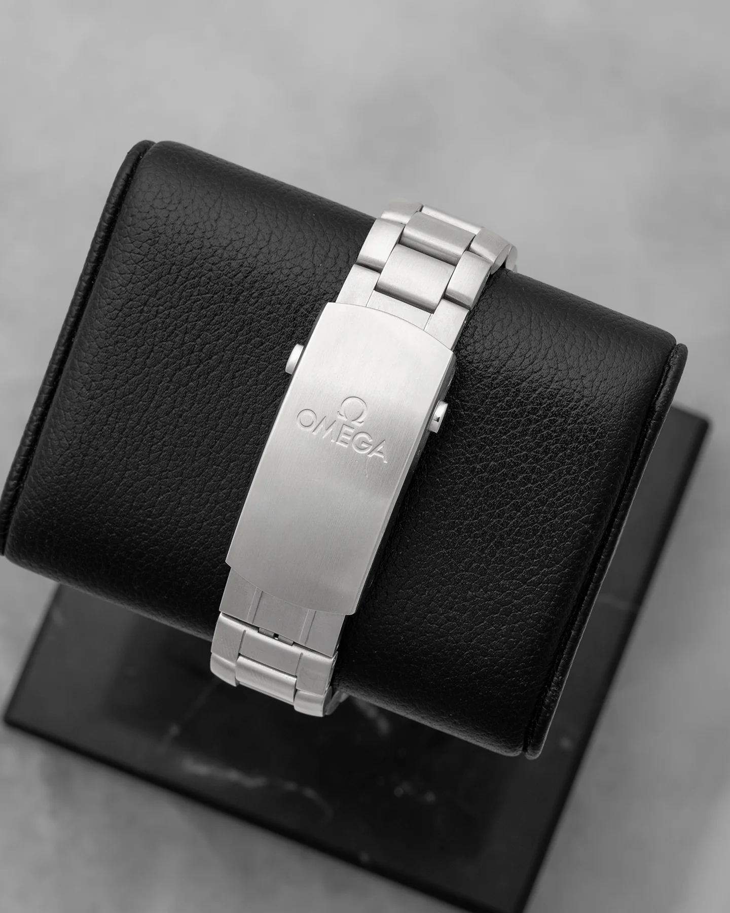Omega Seamaster Planet Ocean 215.30.44.21.03.001 - Image 4