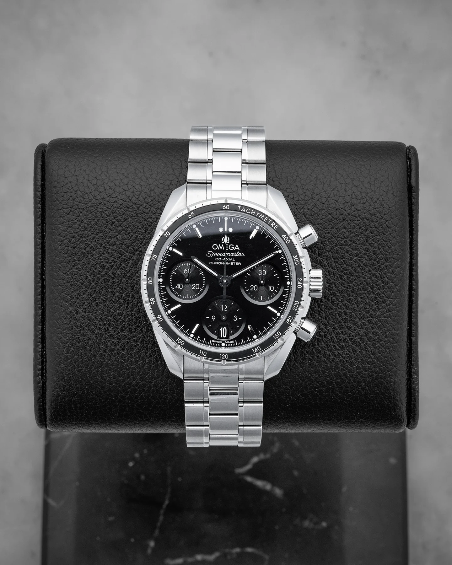 Omega Speedmaster 324.30.38.50.01.001
