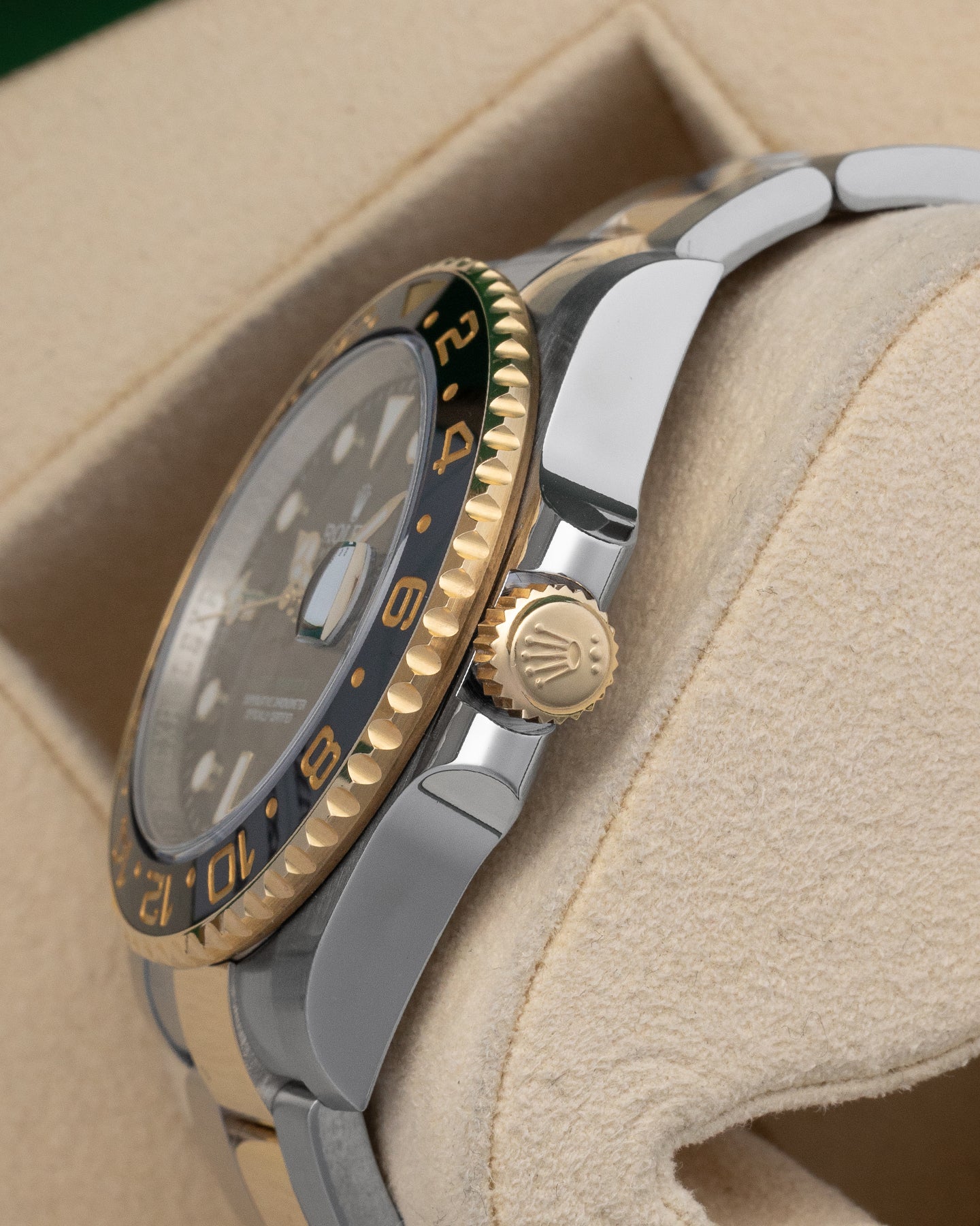 Rolex GMT-Master II 116713LN - Image 2