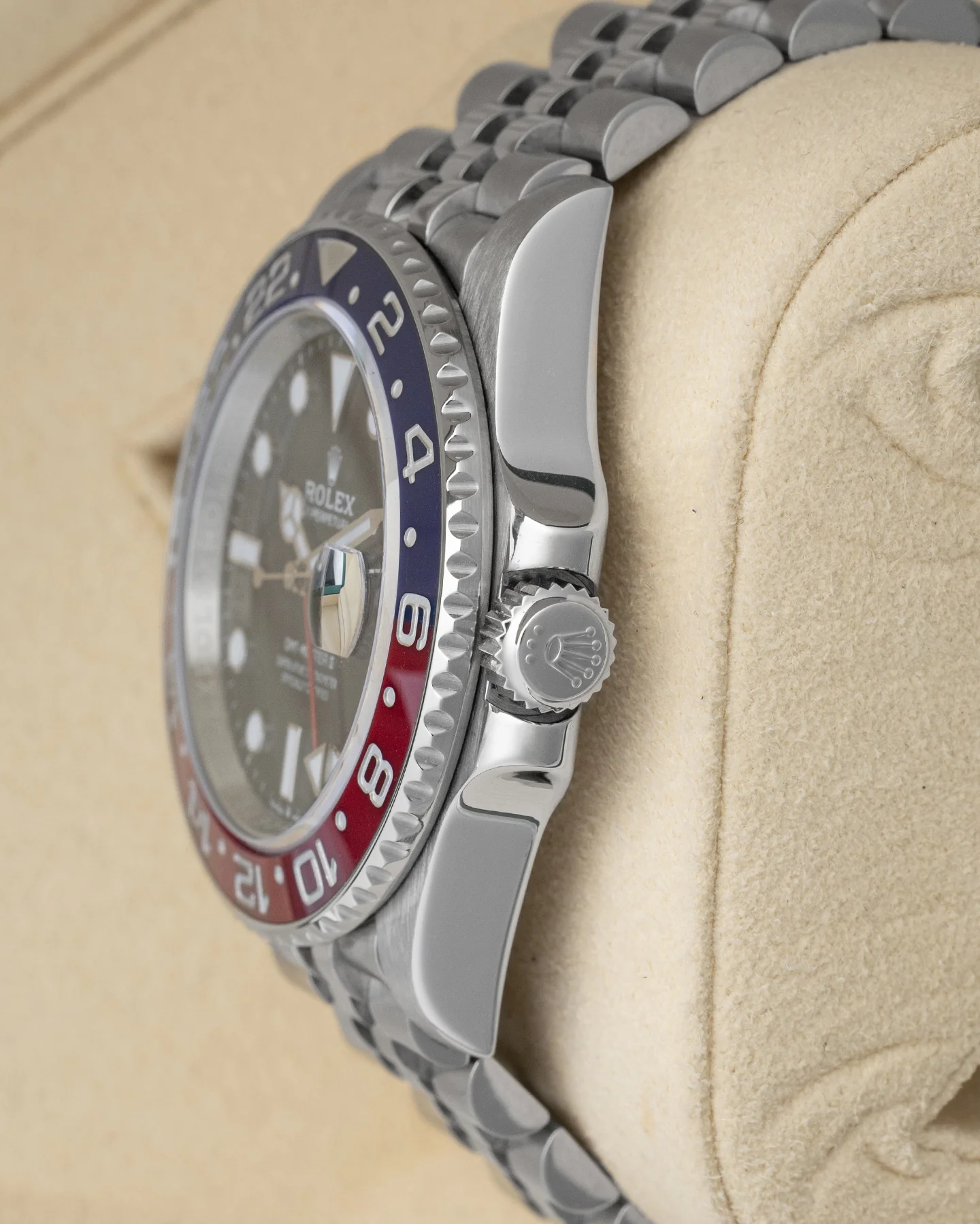 Rolex GMT-Master II 126710BLRO - Image 3