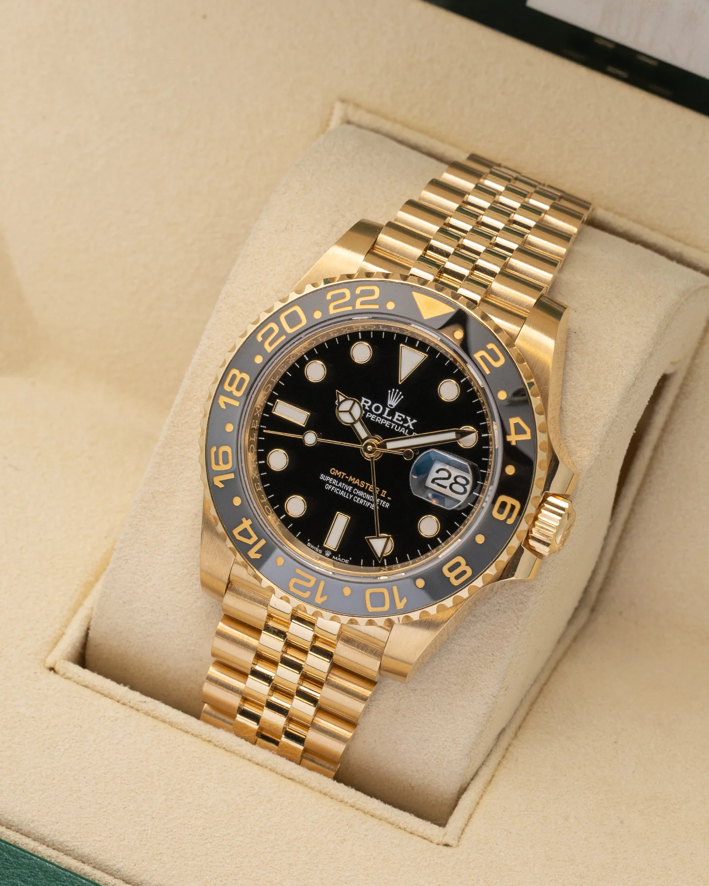 Rolex GMT-Master II 126718GRNR - Image 2