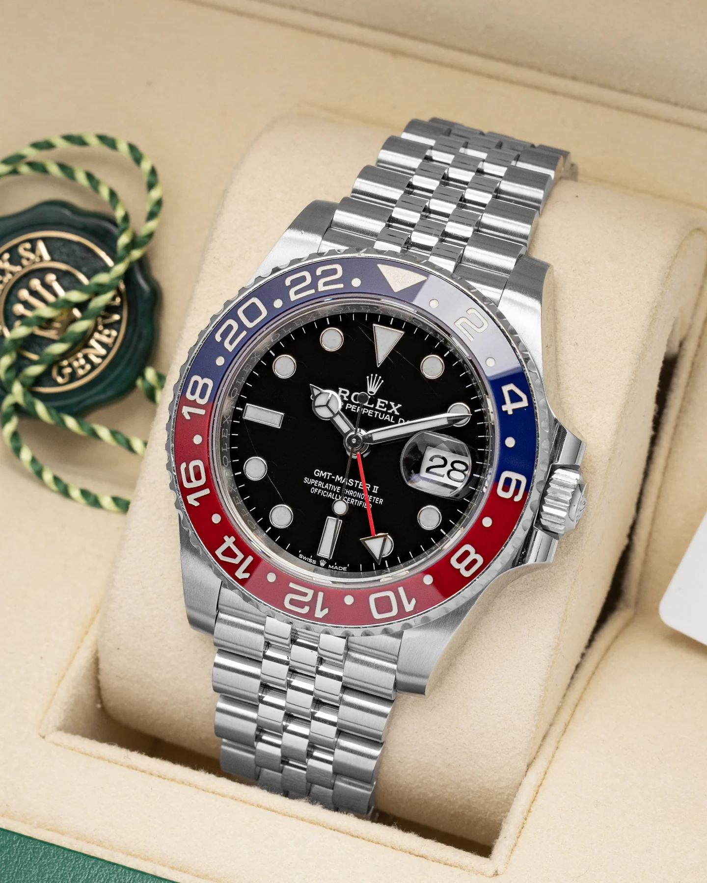 Rolex GMT-Master II 126710BLRO - Image 2
