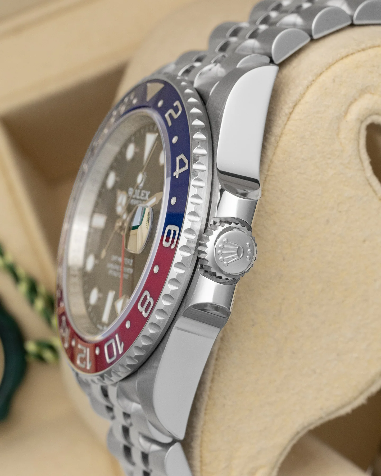 Rolex GMT-Master II 126710BLRO - Image 3