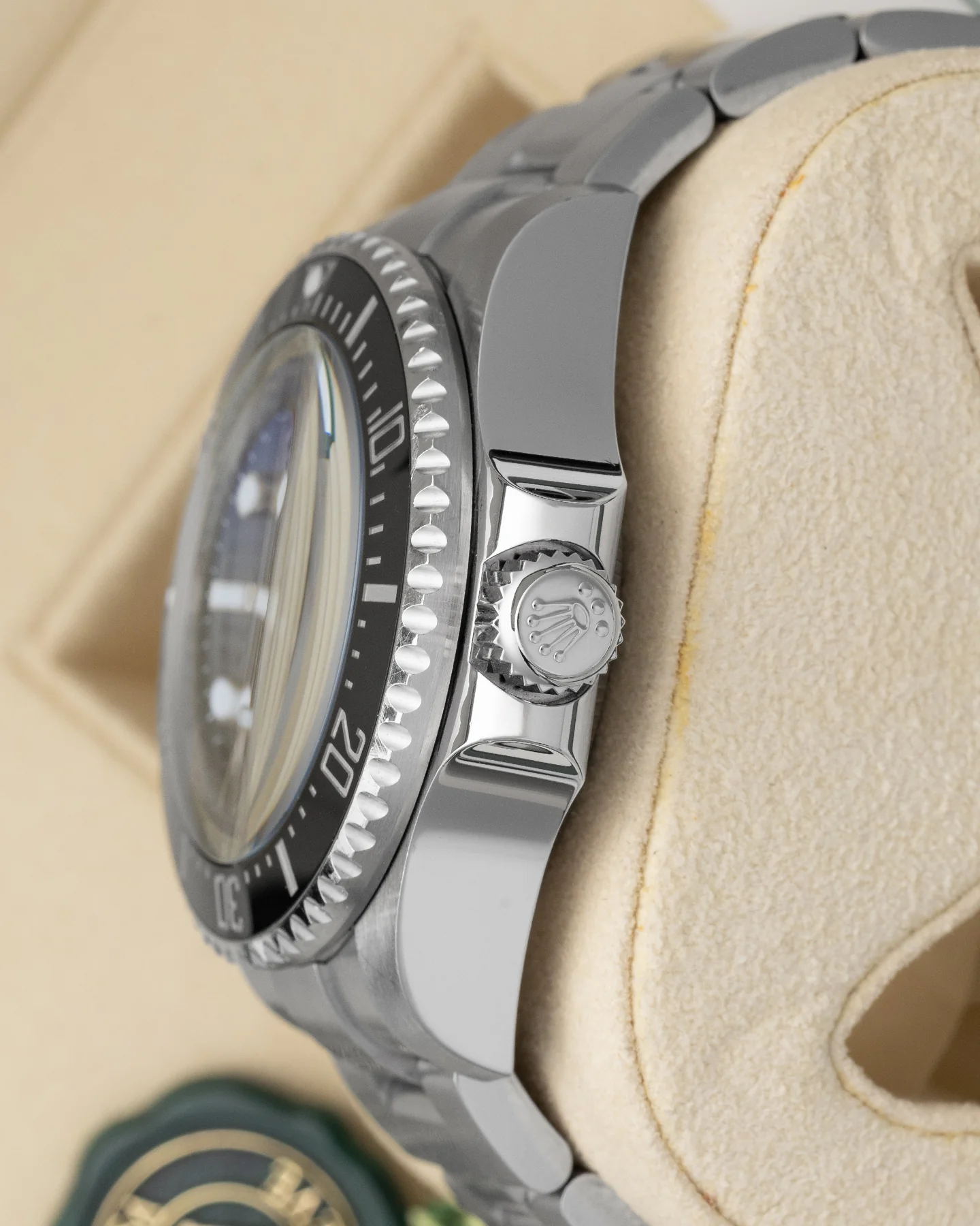 Rolex Sea-Dweller Deepsea 126660 - Image 3