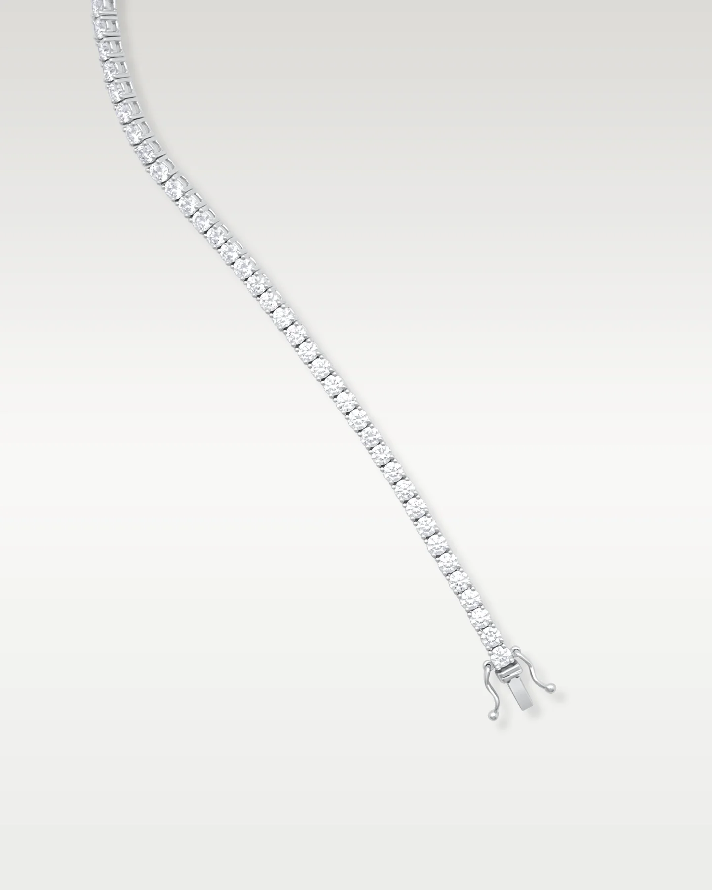 White Gold Tennis Bracelet 5.37ct - Image 2